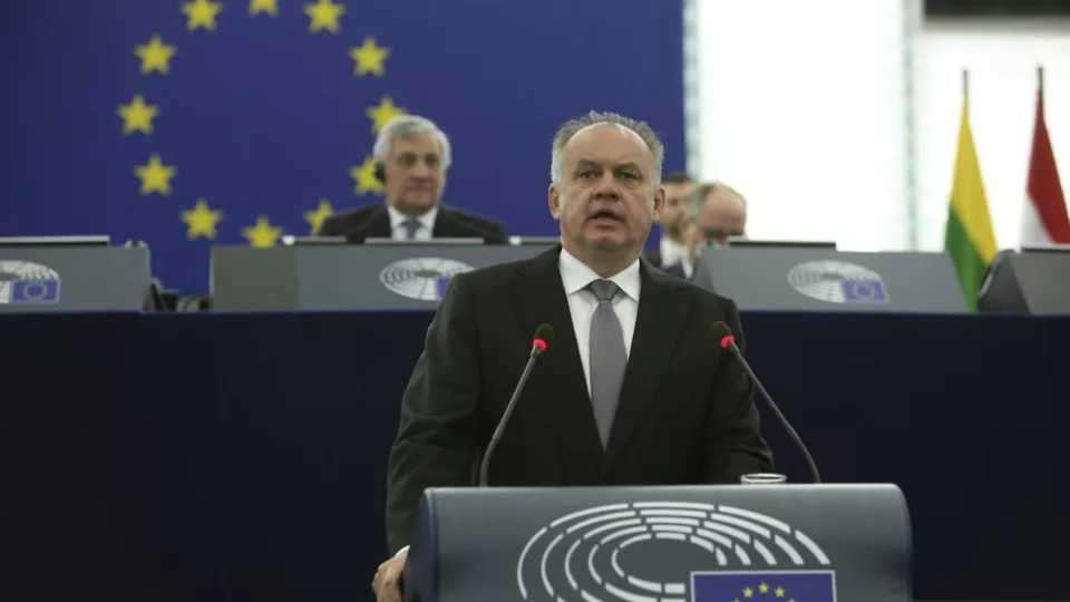 Prezident Slovenskej republiky Andrej Kiska reční počas prejavu v pléne Európskeho parlamentu.