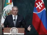 Slovenský prezident Andrej Kiska rozpráva na tlačovej konferencii v Mexico City 21. novembra 2017. 