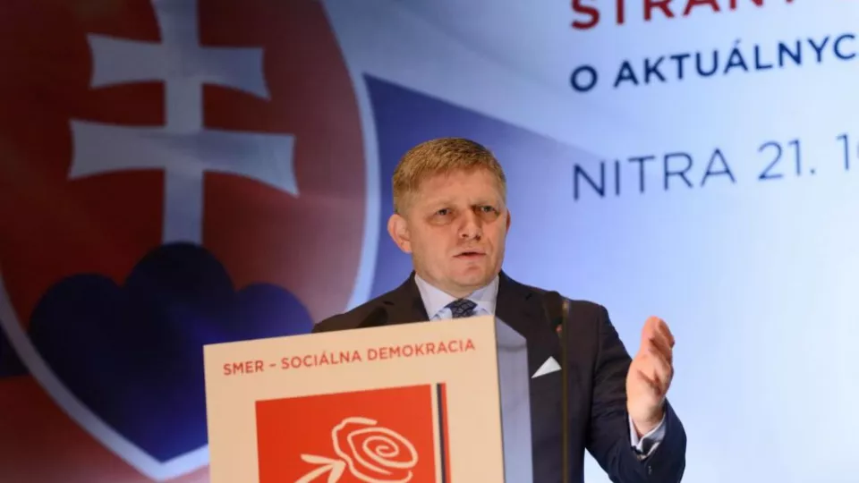 Na archívnej snímke predseda strany Smer-SD Robert Fico.