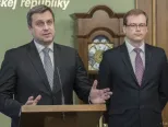 Na snímke zľava predseda NR SR Andrej Danko (SNS) a predseda Matice slovenskej Marián Gešper počas tlačovej konferencie  15.decembra 2017 v Bratislave.