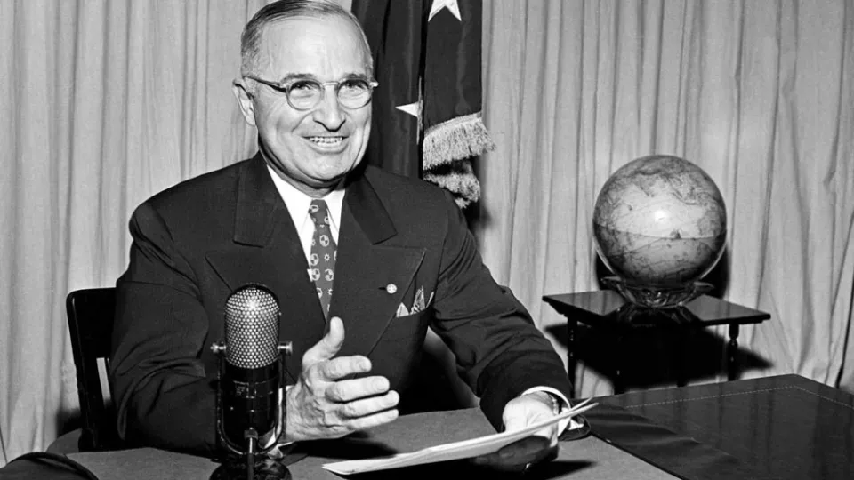  Na archívnej snímke z 1. septembra 1945 americký prezident Harry Truman.