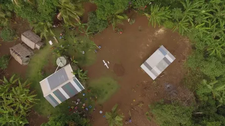 Vanuatu má naročný terén. Bez pomoci dronov by sa do mnohých oblastí očkovacie látky dostali len sporadicky. 