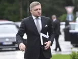 Na archívnej snímke predseda SMER - SD Robert Fico. 