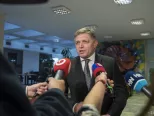 Na archívnej snímke predseda strany SMER-SD Robert Fico.