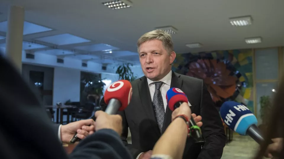 Na archívnej snímke predseda strany SMER-SD Robert Fico.