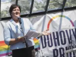 Na archívnej snímke verejná ochrankyňa práv Mária Patakyová počas prejavu na podujatí Festival Dúhový PRIDE Bratislava 2018.