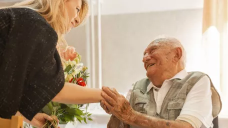 Na snímke prezidentka SR Zuzana Čaputová sa stretla s pánom Alexandrom Bachnárom