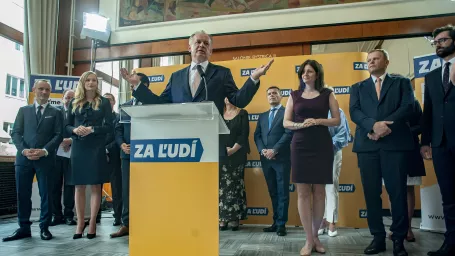 Na snímke v popredí exprezident Andrej Kiska  oficiálne oznámil založenie novej politickej strany , ktorá sa bude volať Za  ľudí. Urobil tak na tlačovej konferencii v Banskej Bystrici v pondelok 17. júna 2019.