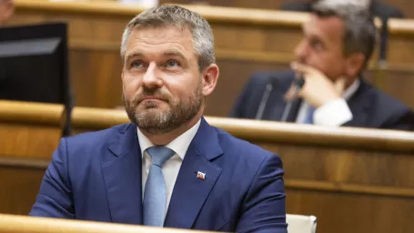 Na snímke v popredí predseda vlády SR Peter Pellegrini, v pozadí predseda NR SR Andrej Danko