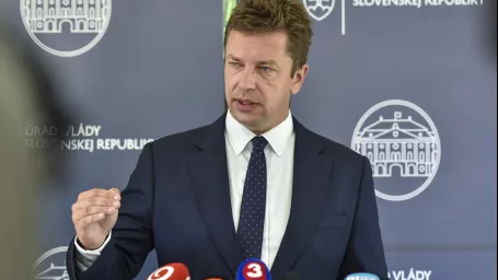 Na snímke minister dopravy SR Andrej Doležal.