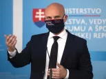 Na snímke minister školstva, vedy, výskumu a športu SR Branislav Gröhling (SaS)