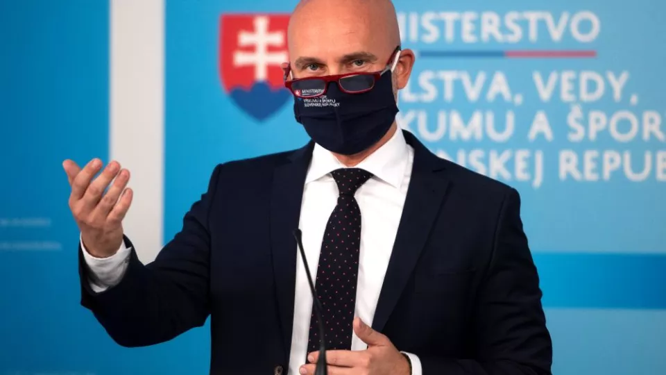 Na snímke minister školstva, vedy, výskumu a športu SR Branislav Gröhling (SaS).