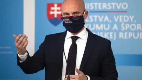 Na snímke minister školstva, vedy, výskumu a športu SR Branislav Gröhling (SaS).