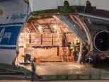 Dopravné lietadlo Antonov An-124 Ruslan s antigénovými testami na ochorenie Covid-19, ktoré pristálo na bratislavskom letisku M.R. Štefánika. 