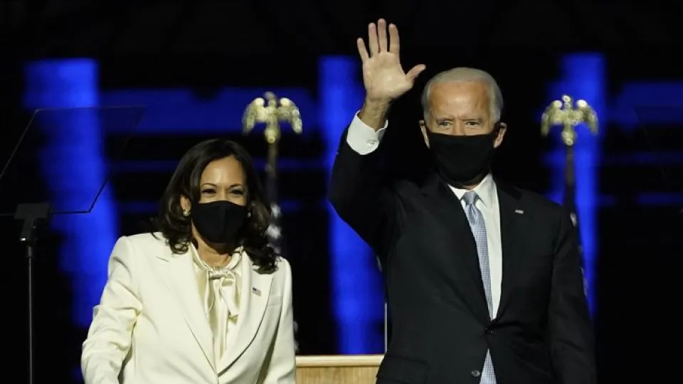 Víťaz amerických prezidentských volieb Joe Biden a viceprezidentka Kamala Harrisová