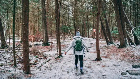 V zime naše telo počas športu spaľuje tuky rýchlejšie. Nemali by ste sa nechať odradiť počasím.