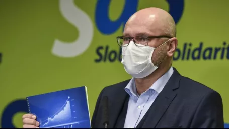 Na snímke predseda SaS a minister hospodárstva SR Richard Sulík