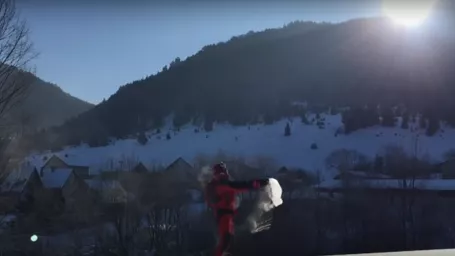 Mladý fotograf zo Žiliny urobil pokus, ktorého výsledok je prekrásne video.